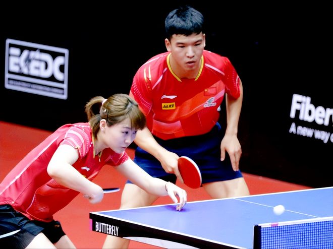 韩国队翻盘英格兰队，奥恰洛夫带队取胜