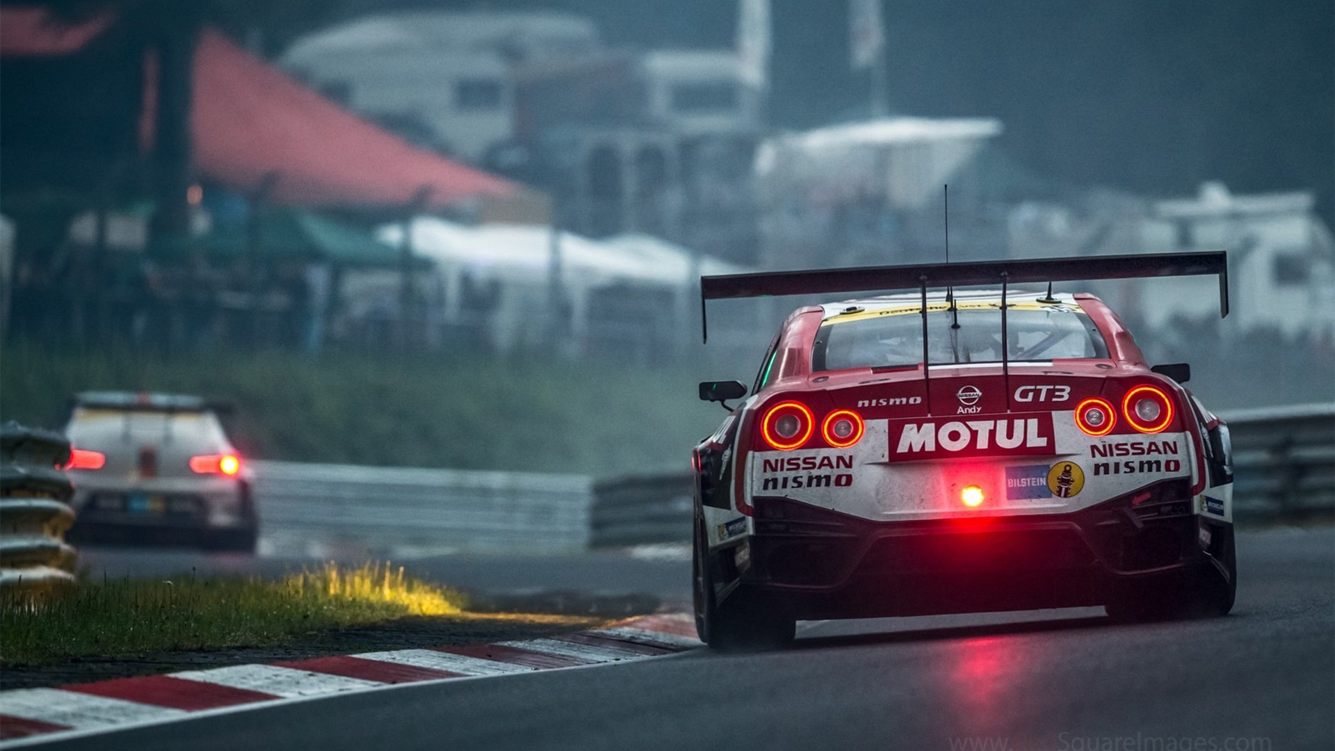 立体打击，从德甲战术板到波斯湾火力网，压制美学的殊途同归