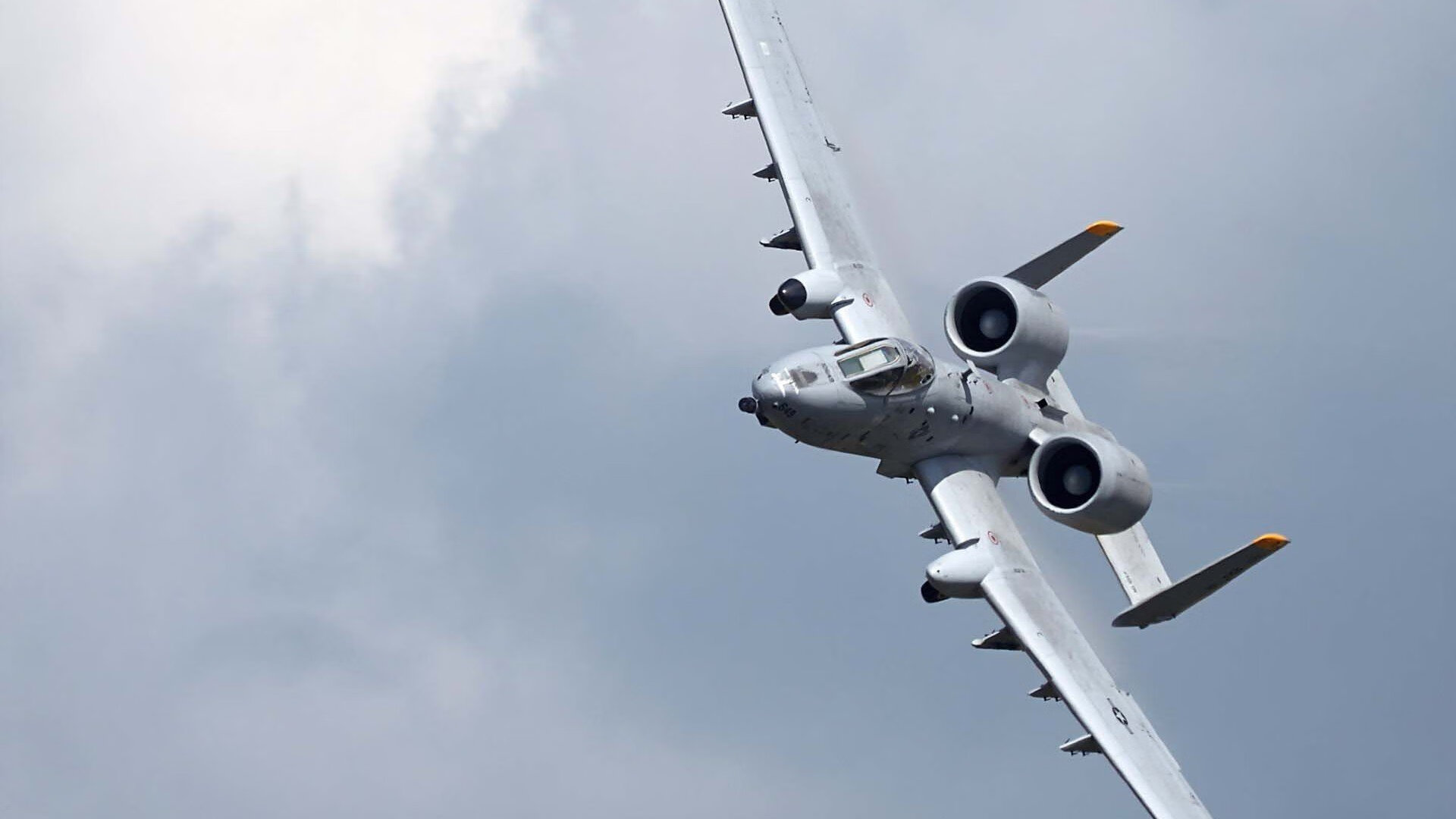 单点爆破，贝恩一人凿穿黄蜂，掘金再现争冠级攻防逻辑